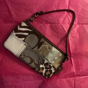 - Coach Wristlet Vintage EXC